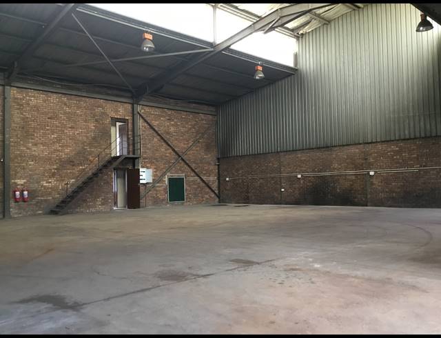 510M² WAREHOUSE TO LET IN WADEVILLE